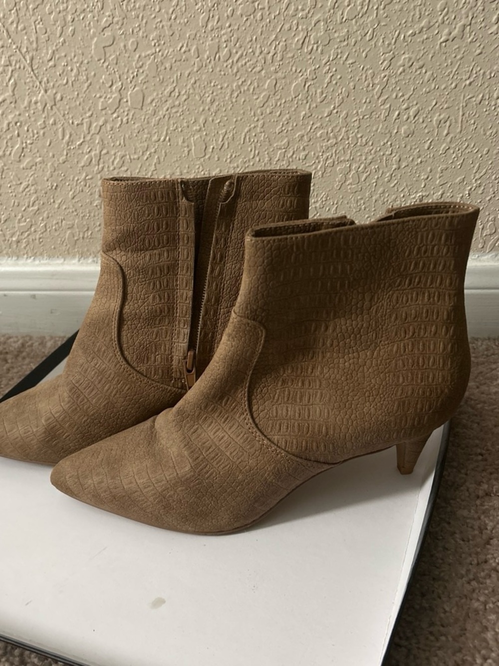 Express Tan Croc-Embossed Pointed-Toe Ankle Booties